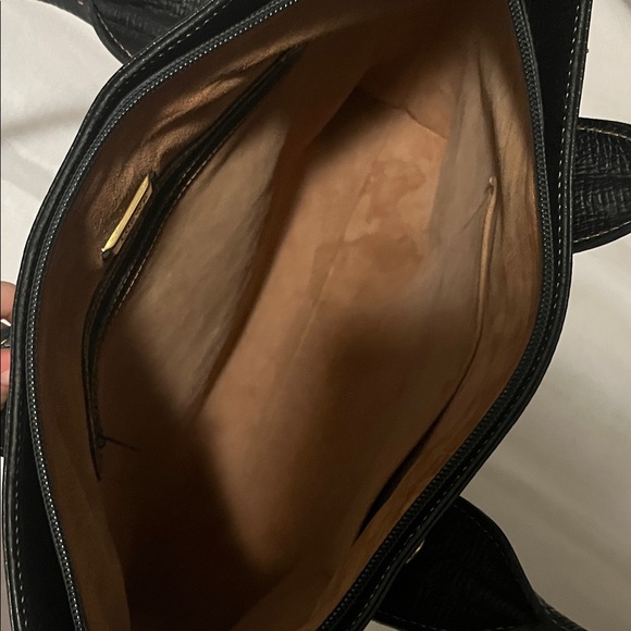 Loewe Black Vintage Leather Tote with Gold Hardware - Picture 7 of 11